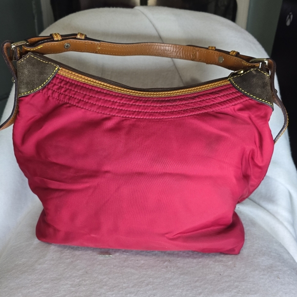 Red Nylon Dooney and Bourke Purse Handbag - Picture 4 of 5